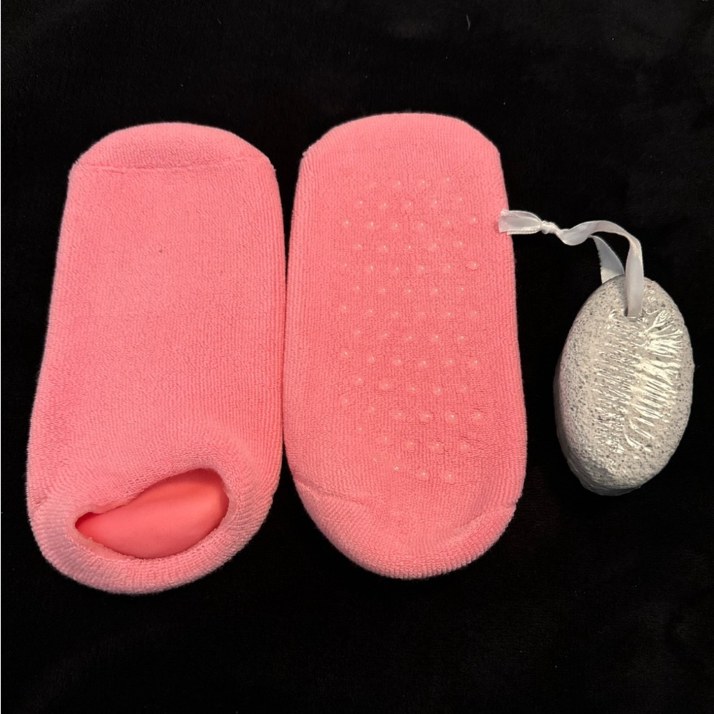 NEW H by Halston Aloe Infused Gel Lined Socks & Pumice Stone